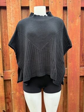 GAP Vintage Black Ribbed Short-Sleeve Poncho Sweater Size XXL